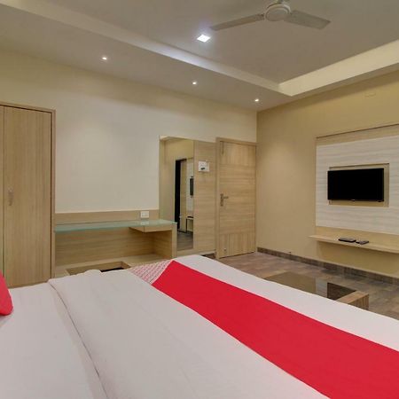 Sāngli Oyo 35844 Hotel Lotus Residency المظهر الخارجي الصورة