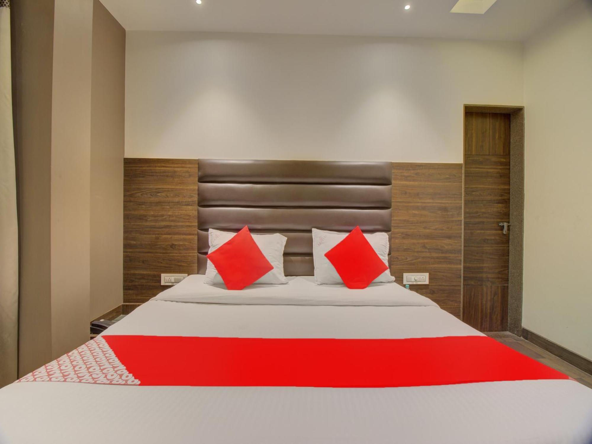 Sāngli Oyo 35844 Hotel Lotus Residency المظهر الخارجي الصورة